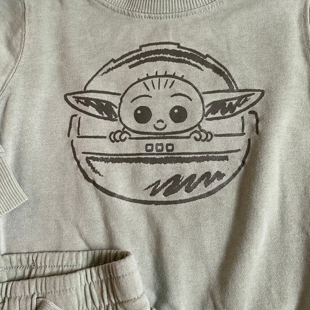 Disney Star Wars Yoda Sage Green Sweatpants / Sweater Set Outfit Sz 4t - Picture 8 of 9